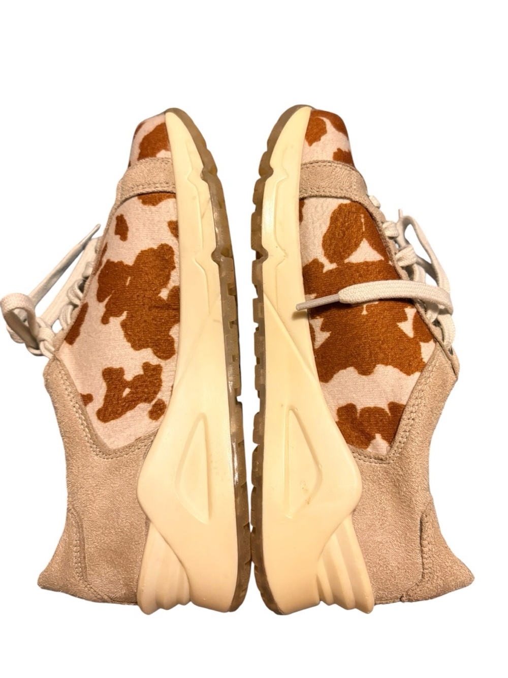 Sneakers Size 9 Cow Print Star Detail Myra - Picture 4 of 9